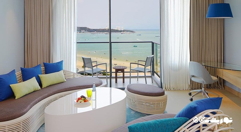 محوطه نشیمن سوئیت اگزکیوتیو کلاب